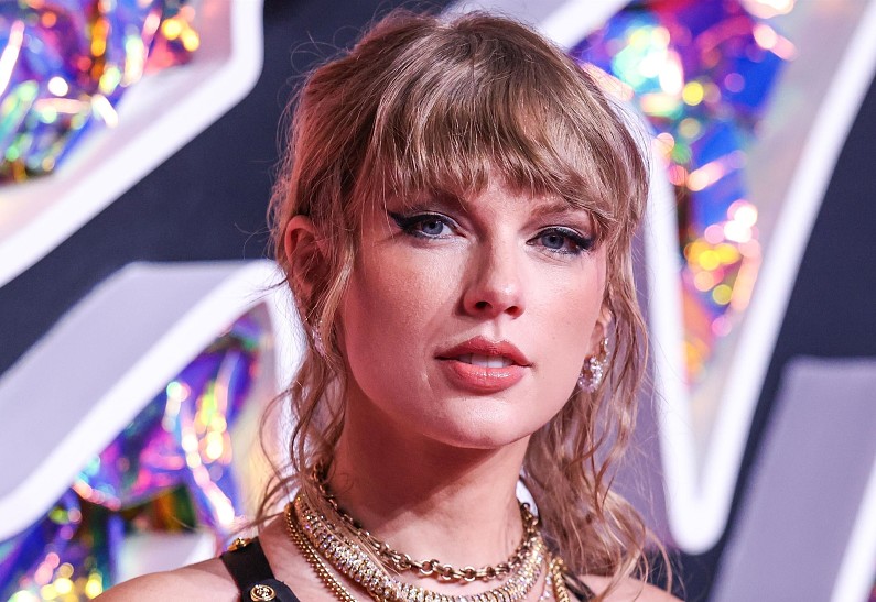 Тейлор Свифт стала самой молодой артисткой, вошедшей в Залы славы авторов песен