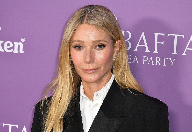 Гвинет Пэлтроу раскрыла свой самый странный способ борьбы с тревожностью