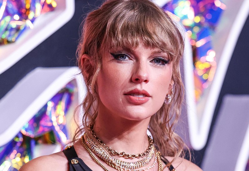 Тейлор Свифт стала самой молодой артисткой, вошедшей в Залы славы авторов песен