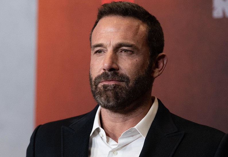 Предполагаемая возлюбленная Бена Аффлека ответила на слухи о романе с актером