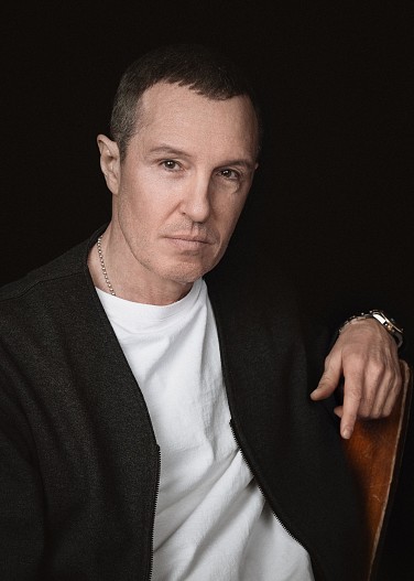 Игорь Верник