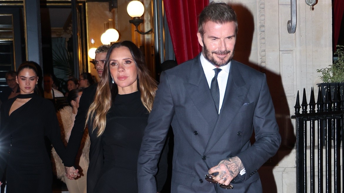 Виктория и Дэвид Бекхэм продемонстрировали единство со своими детьми после жестких нападок Бруклина