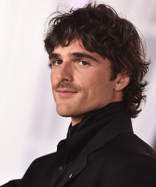 Джейкоб Элорди сдержал подростковое обещание и возьмет маму на церемонию вручения «Оскара»