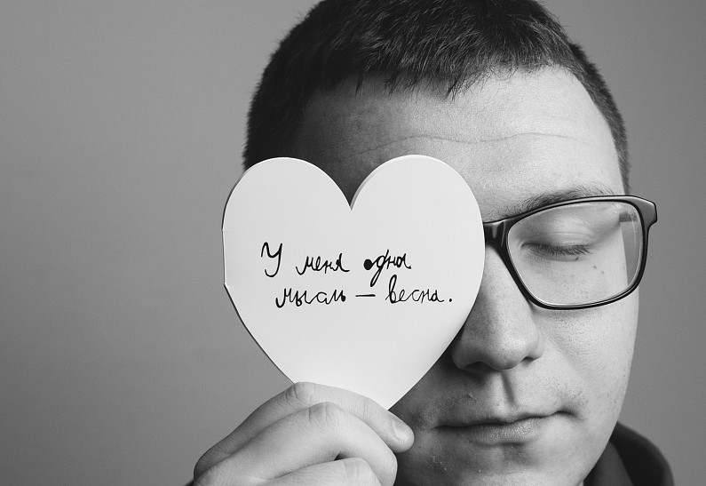 Фонд «Антон тут рядом» запускает благотворительные валентинки к 14 февраля