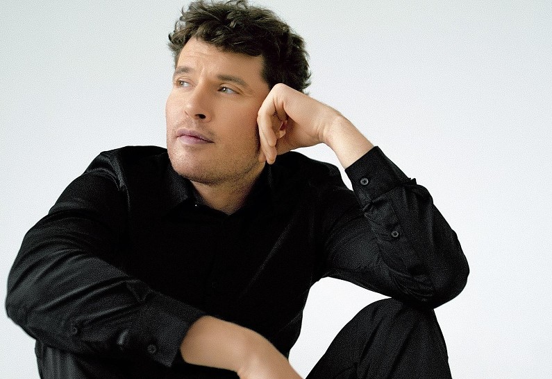 Павел Артемьев: «Могу себя назвать и свободным, и счастливым, и одиноким, и неодиноким»