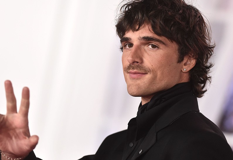 Джейкоб Элорди сдержал подростковое обещание и возьмет маму на церемонию вручения «Оскара»