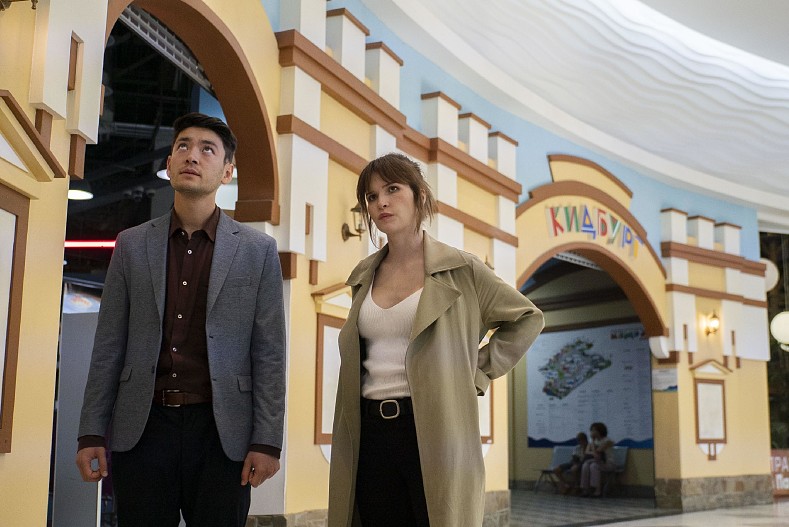 Аскар Ильясов и Лукерья Ильяшенко на съемках сериала&nbsp;«Сергий против нечисти»