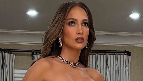 Поклонники раскритиковали внешность Дженнифер Лопес на кадрах без фильтров