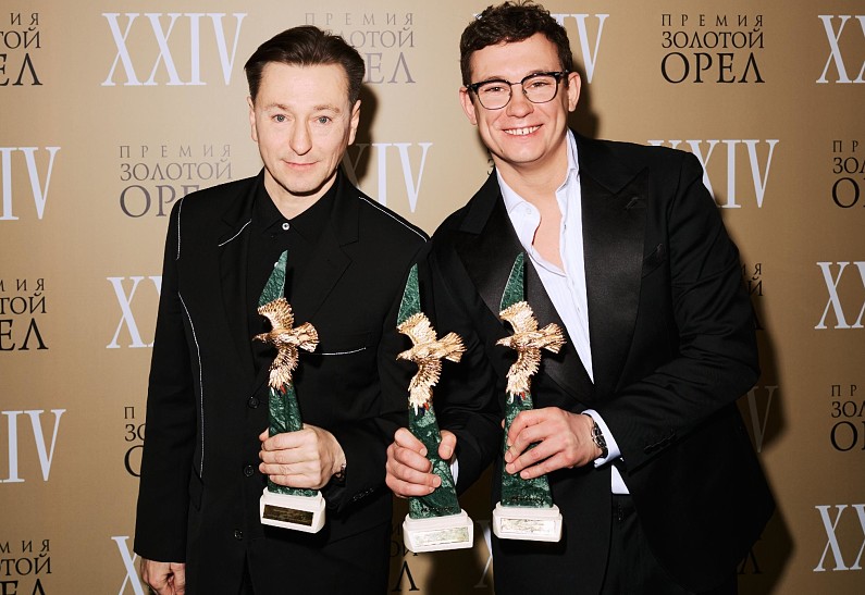 Сергей Безруков, Никита Кологривый, Аня Чиповская, Даниил Воробьёв, Милош Бикович и другие гости кинопремии «Золотой орёл»