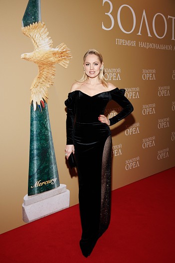 Янина Студилина