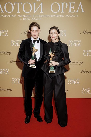 Павел Табаков, Аня Чиповская (украшения Mercury)