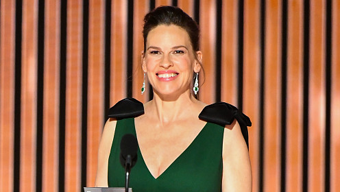 52-летняя Хилари Суэнк объявила о третьей беременности