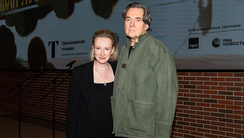 Константин Эрнст, Ирина Хакамада, Игорь Верник на открытии выставки «Русский художник Иван Лубенников»
