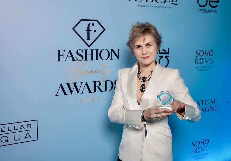 Елена Хмель