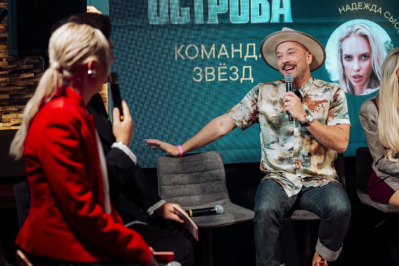 Клава Кока, Владимир Маркони