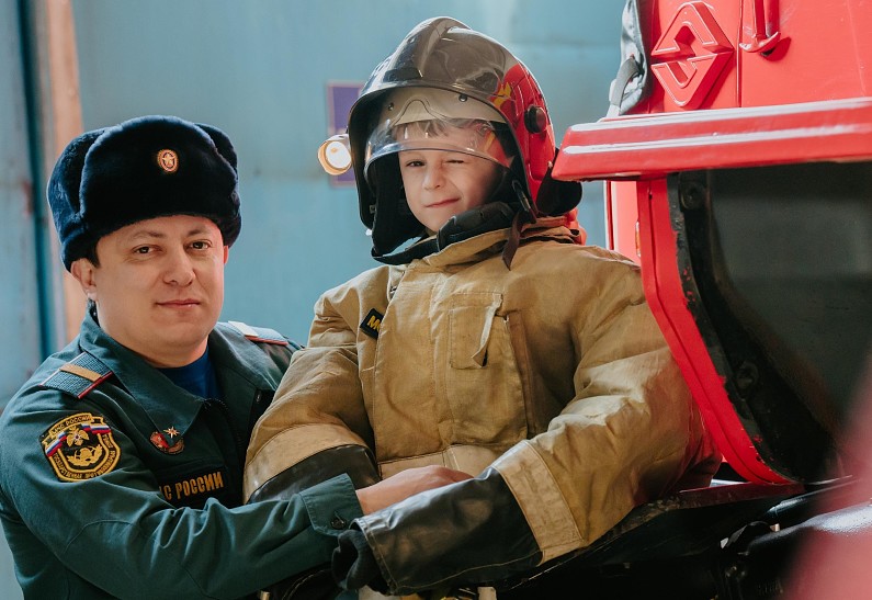 Стартовал благотворительный проект «Папы рулят» ко Дню отца