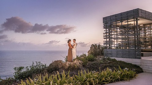 Романтика, закат и день Святого Валентина – в Alila Villas Uluwatu