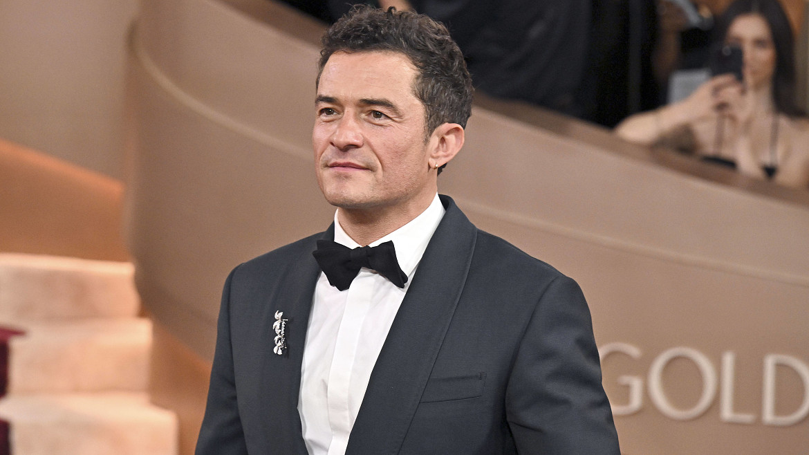 Орландо Блум вышел в свет с новой девушкой