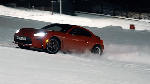 В Яхроме пройдет гонка на суперкарах по горнолыжному склону