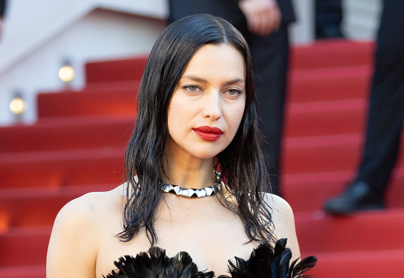 Ирина Шейк станет ведущей фестиваля в Сан-Ремо