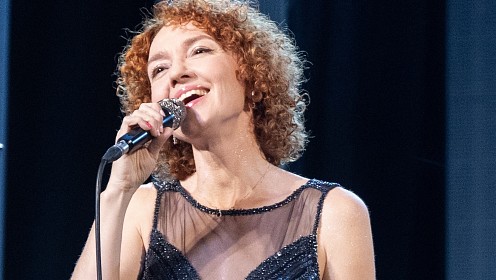 Анна Бутурлина споет о личном