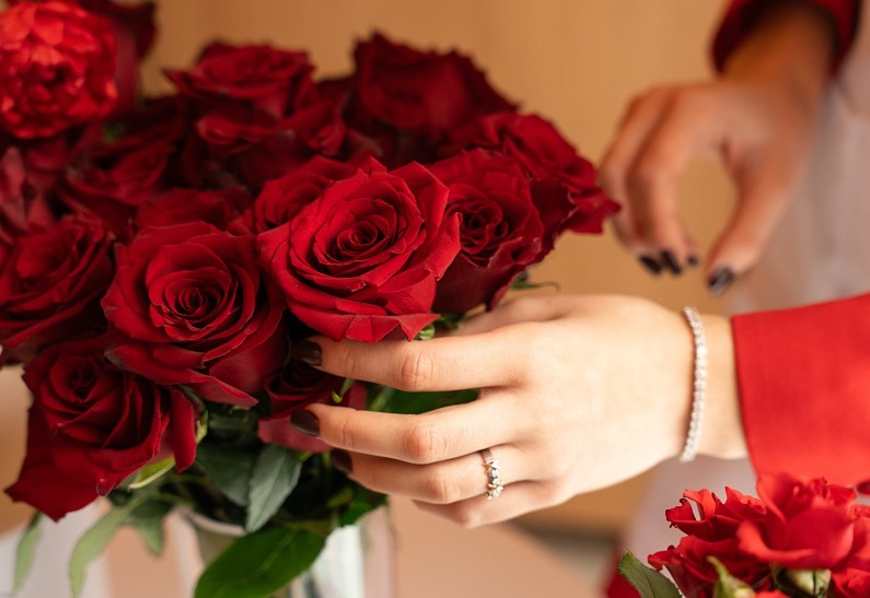 DejaVu Flowers в LAC bistrot: цветочный сценарий ко Дню всех влюблённых