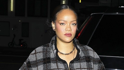 Рианна спровоцировала слухи о тайной помолвке