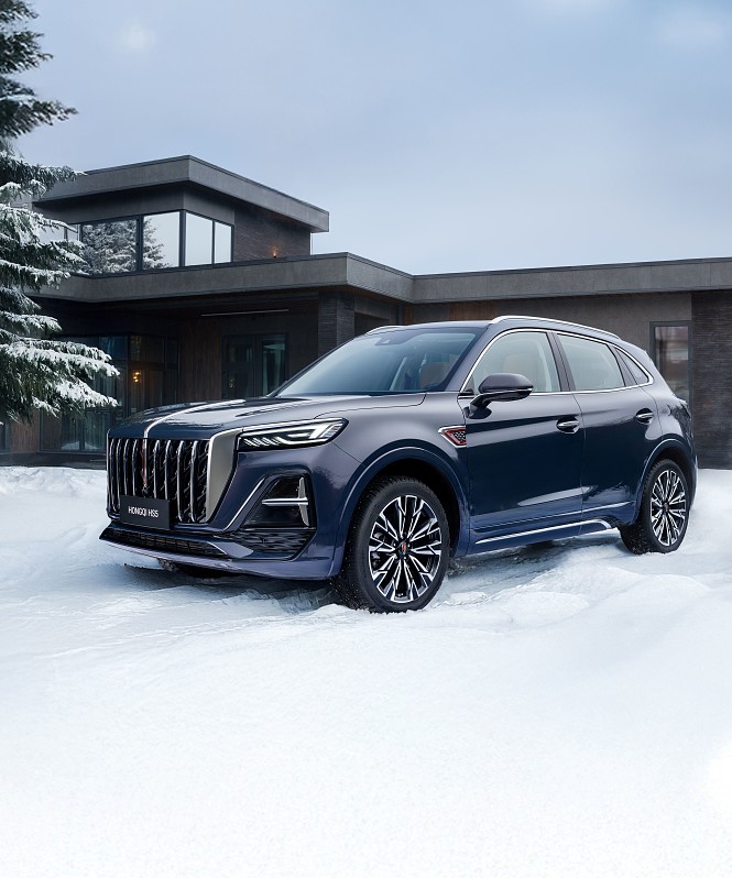 Движение без компромиссов: обновленный кроссовер Hongqi HS5