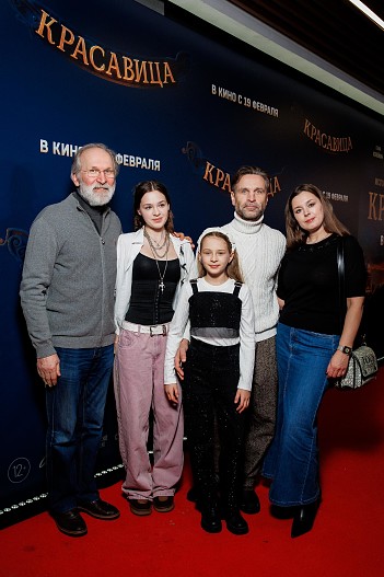 Фёдор Добронравов, Виктор Добронравов с семьей