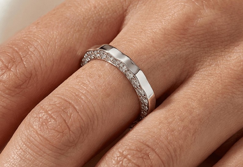 «Садовое кольцо» — ювелирное послание себе и эпохе