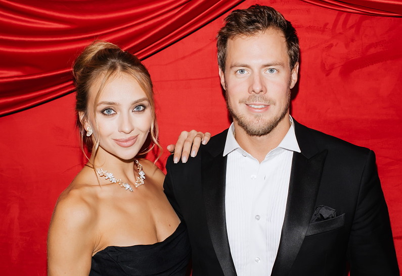 Антон Лаврентьев, Виктория Синицина и Никита Кацалапов, Владимир Селиванов рассказали о самом романтичном дне в году