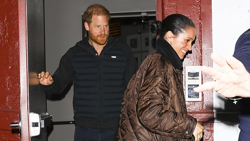 Принц Гарри и Меган Маркл посетили баскетбольный матч в Лос-Анджелесе