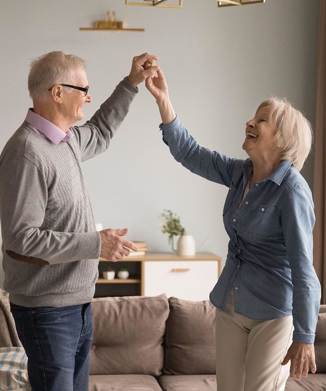 «Серебряный возраст» без стереотипов: что знаменитости говорят о пенсии