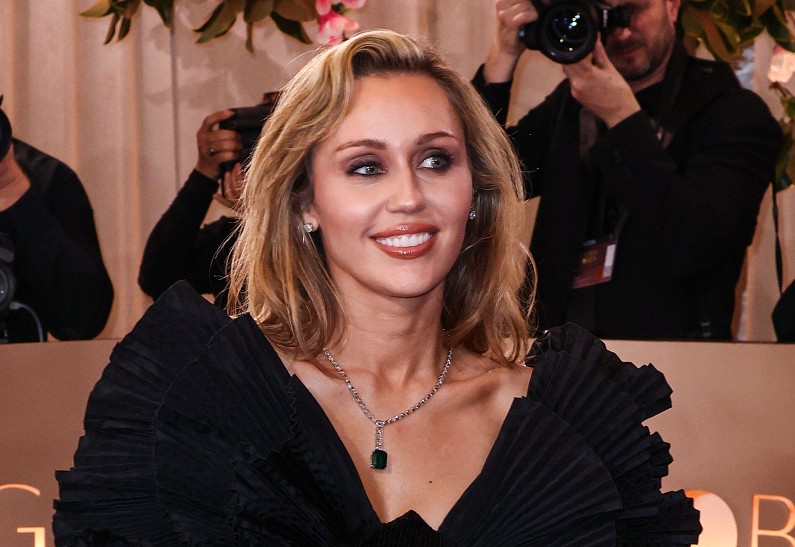 Майли Сайрус подтвердила, что вернется к культовой роли Ханны Монтаны