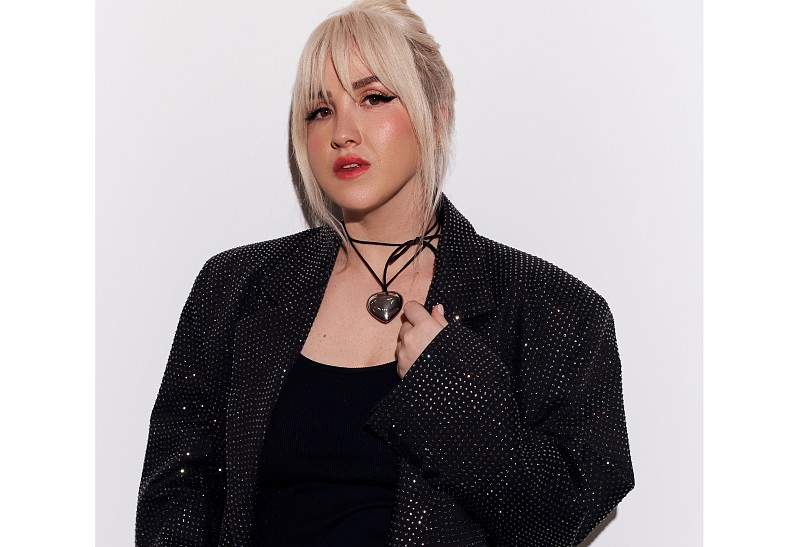 KARINA представила абсолютную премьеру — песню «Опять метель»