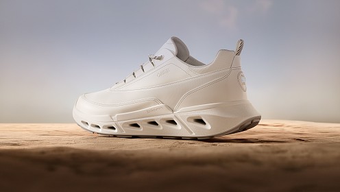 ECCO представляет новую модель высокотехнологичных кроссовок