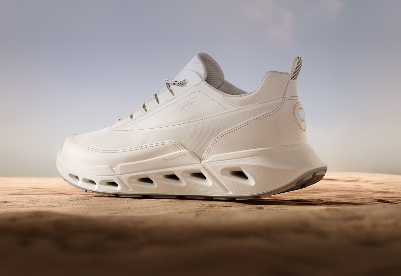ECCO представляет новую модель высокотехнологичных кроссовок