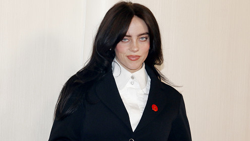 Тайная помолвка? Билли Айлиш спровоцировала слухи о свадьбе на премии «Грэмми-2026»