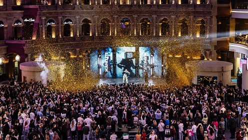 Звезды споют о любви: ЖАРА Lite в VEGAS Кунцево