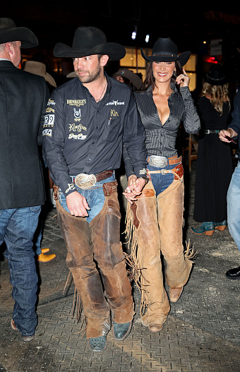 Адан Баньюэлос и Белла Хадид