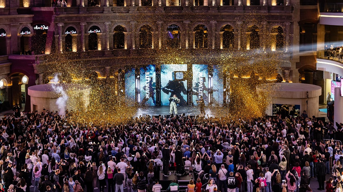 Звезды споют о любви: ЖАРА Lite в VEGAS Кунцево