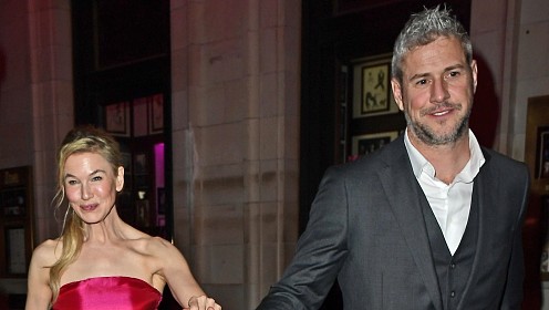 На Рене Зеллвегер и ее партнера Анта Энстеда подали в суд из-за несчастного случая в их доме