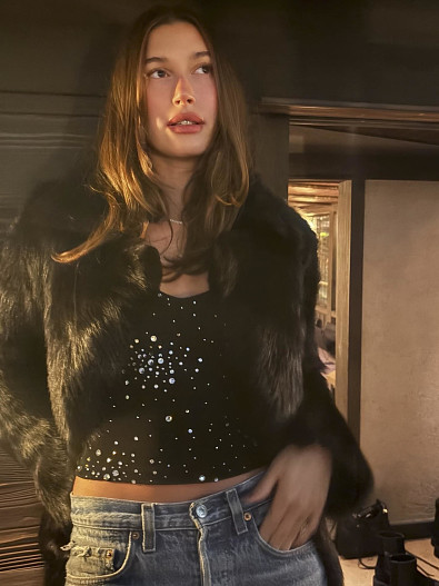 Хейли Бибер