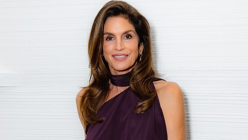 Синди Кроуфорд отметила юбилей в смелом образе