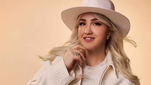 KARINA: «После «Джаза» я поняла — одна песня может открыть все двери. Надеюсь, «Опять метель» станет такой же»