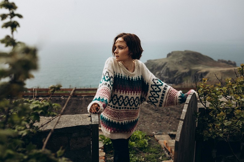 Анастасия Куимова на съемках фильма «Большая земля»