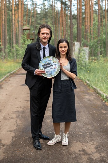 Константин Крюков и Кристина Кучеренко на съемках сериала «Мотай!»