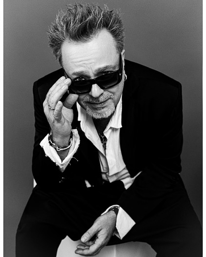 На Владимире: пиджак, брюки — всё Infasem; рубашка OРZDL