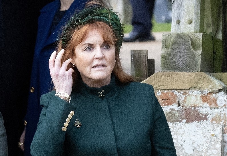 В поисках убежища: Сара Фергюсон тайно ищет новое жилье из-за скандала вокруг принца Эндрю