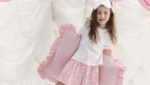 «Больше любви» от BUNGLY: когда любовь — это просто красиво